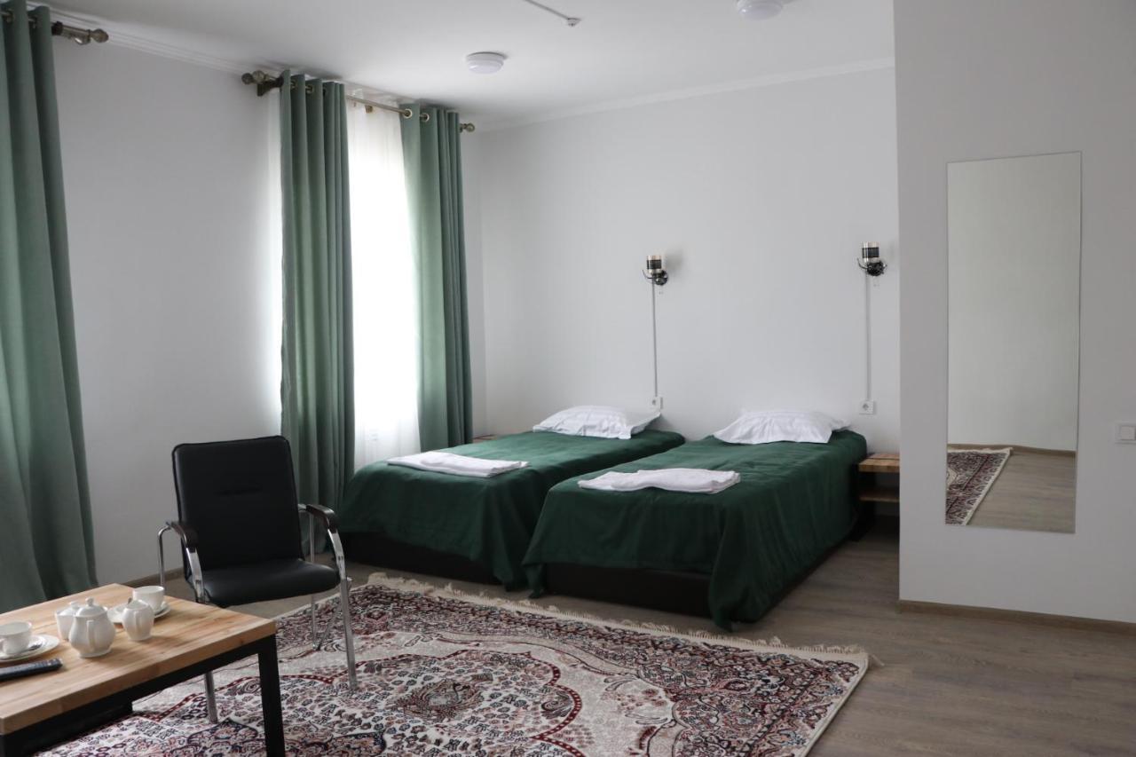 Issyk - Kol Hotel Balyktsjy Buitenkant foto