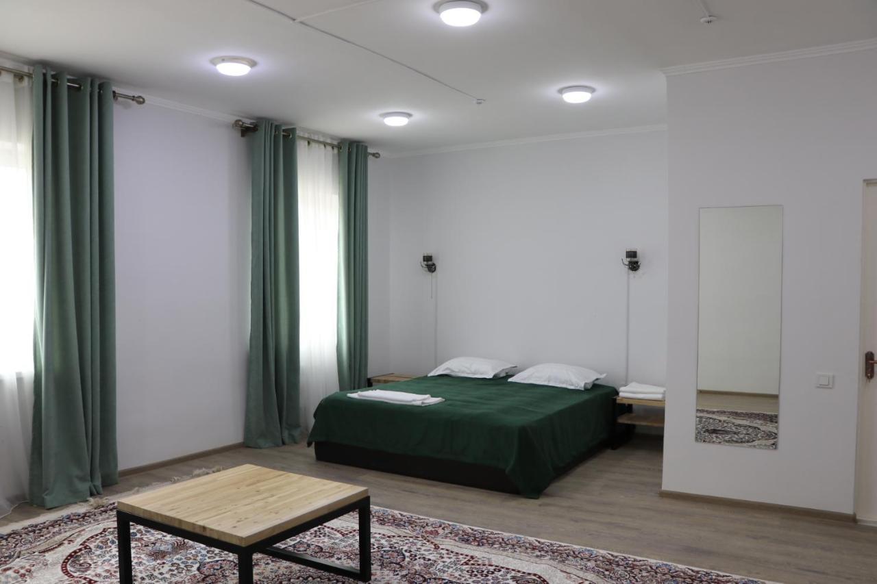 Issyk - Kol Hotel Balyktsjy Buitenkant foto