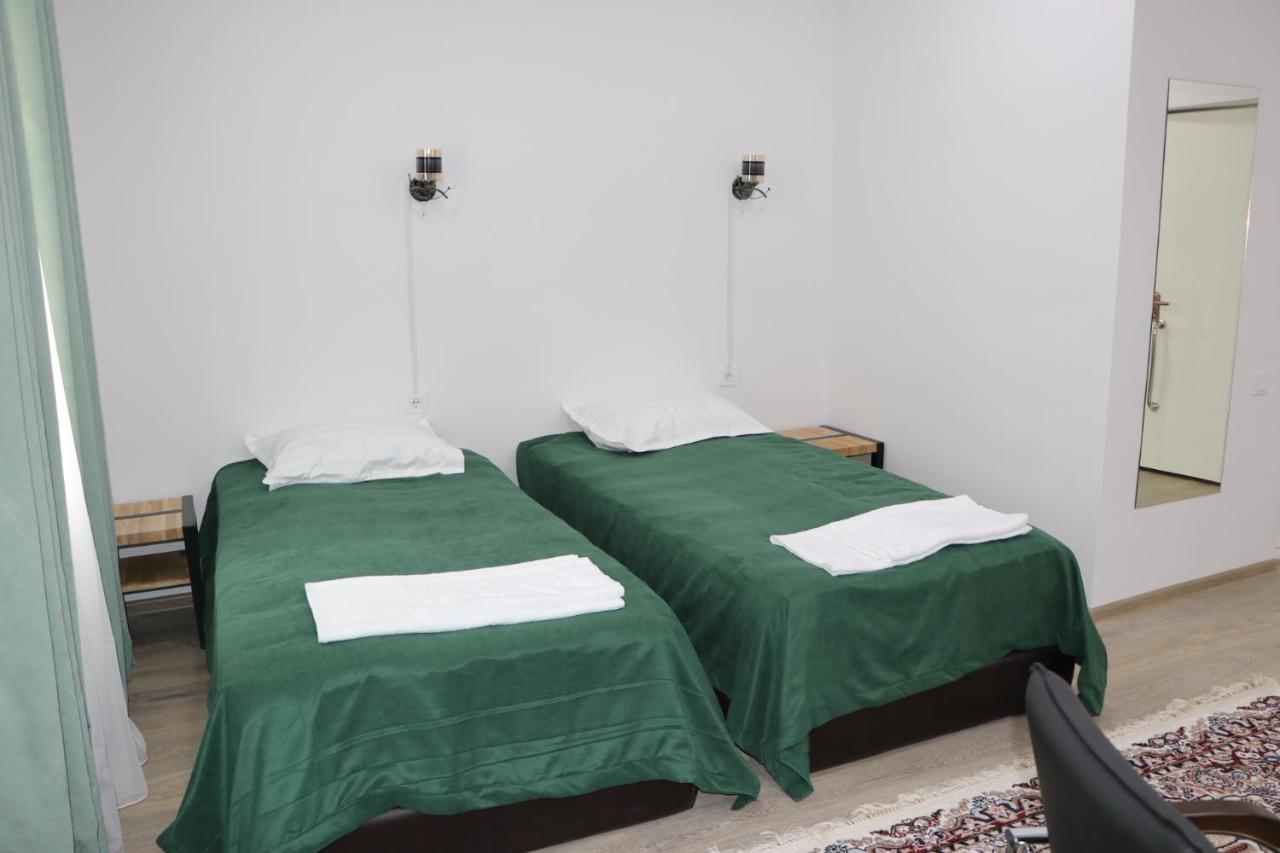 Issyk - Kol Hotel Balyktsjy Buitenkant foto