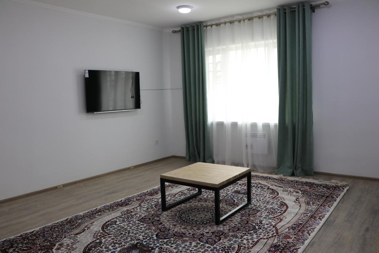 Issyk - Kol Hotel Balyktsjy Buitenkant foto