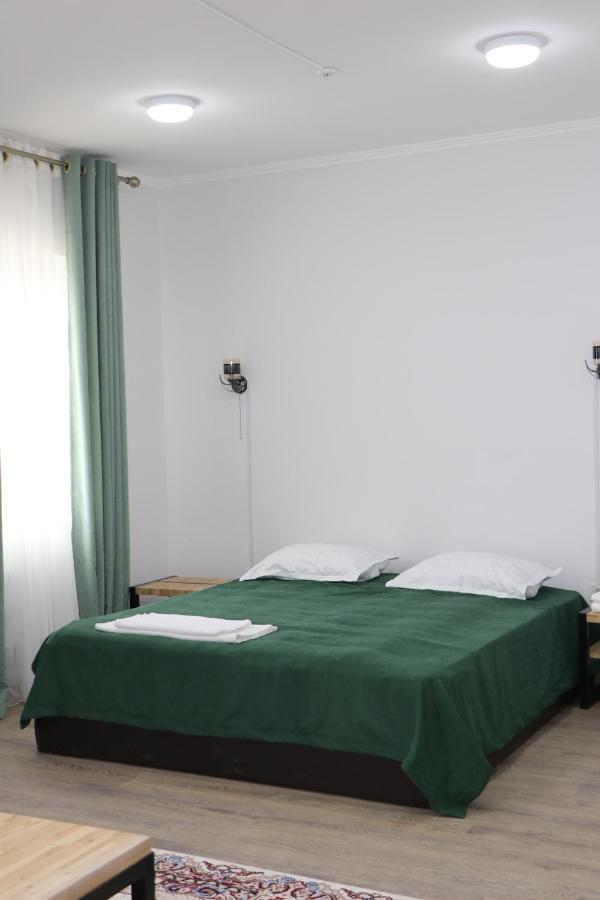 Issyk - Kol Hotel Balyktsjy Buitenkant foto