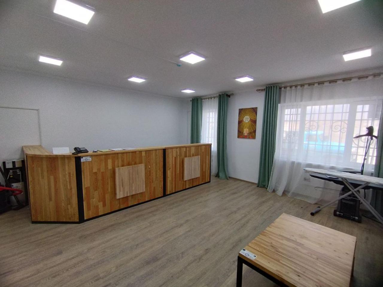Issyk - Kol Hotel Balyktsjy Buitenkant foto