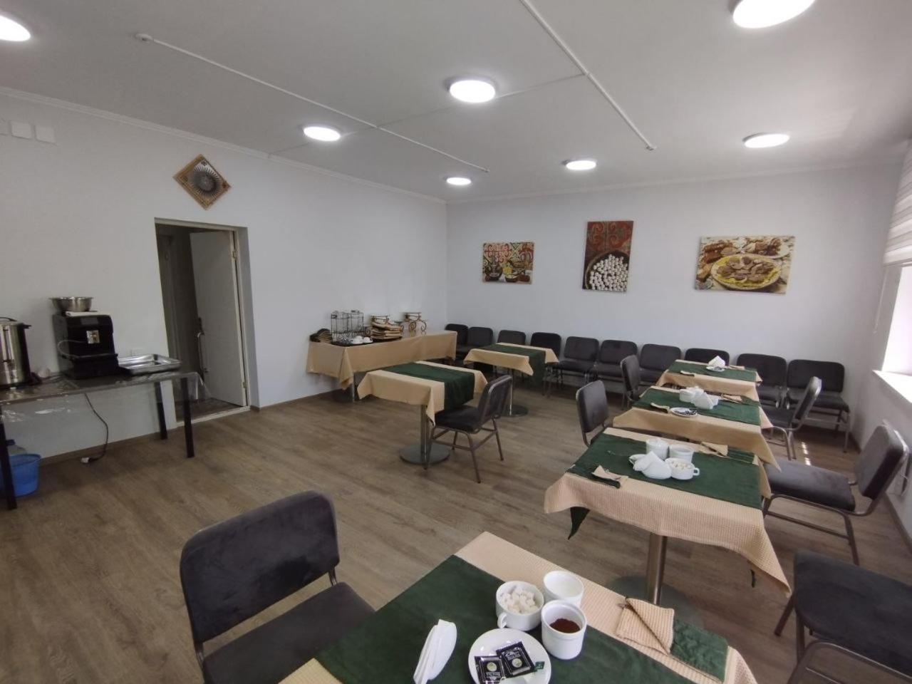 Issyk - Kol Hotel Balyktsjy Buitenkant foto
